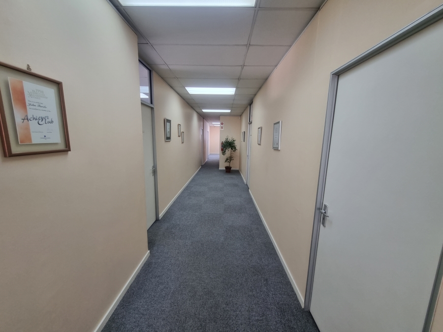 To Let commercial Property for Rent in Marconi Beam Industria Western Cape